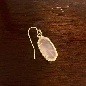 🎉Flash Sale! One Kendra Scott earring